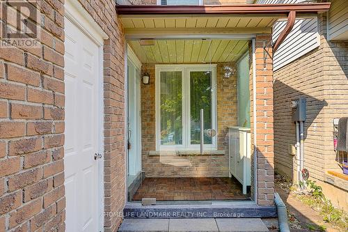 77 Greenbelt Crescent, Richmond Hill, ON - Outdoor