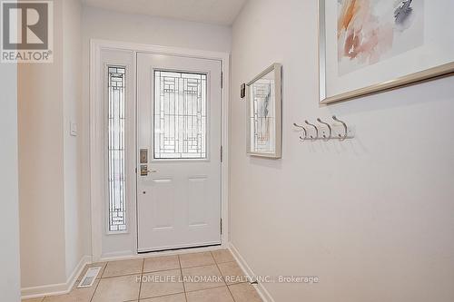 77 Greenbelt Crescent, Richmond Hill, ON - Indoor Photo Showing Other Room