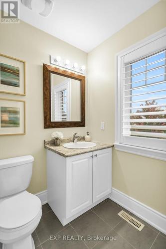 30 Bamburg Street, Georgina, ON - Indoor Photo Showing Bathroom