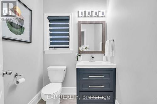 30 Bamburg Street, Georgina, ON - Indoor Photo Showing Bathroom