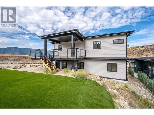 3304 Evergreen Drive, Penticton, BC - Outdoor