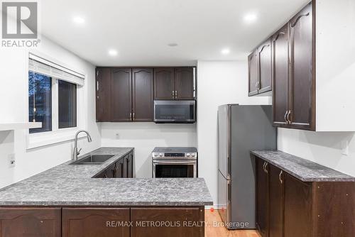 Main - 312 Palmerston Avenue, Whitby, ON - Indoor Photo Showing Kitchen With Double Sink