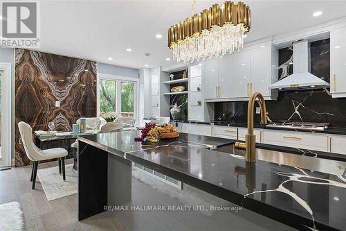 11 Michael Drive, Richmond Hill, ON - Indoor Photo Showing Kitchen With Double Sink