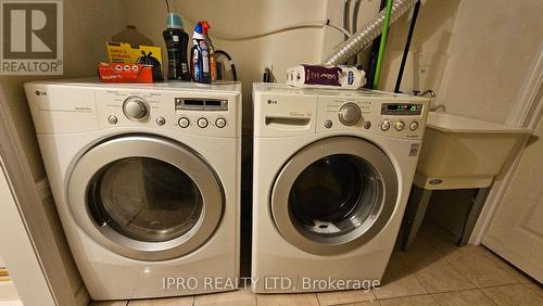 Bsmnt - 71 Grassington Crescent, Brampton, ON - Indoor Photo Showing Laundry Room