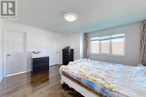 8 Lantern Court, Toronto, ON - Indoor Photo Showing Bedroom