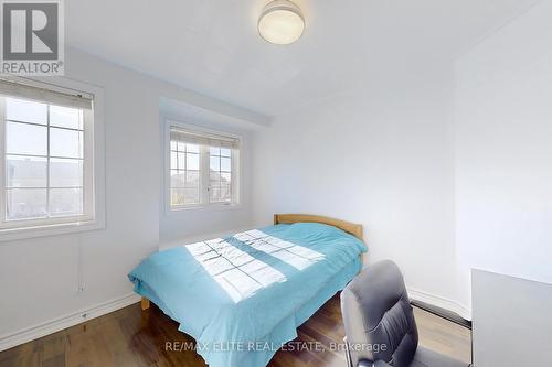 8 Lantern Court, Toronto, ON - Indoor Photo Showing Bedroom