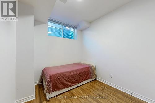 8 Lantern Court, Toronto, ON - Indoor Photo Showing Bedroom