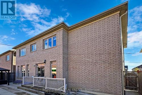 8 Lantern Court, Toronto, ON - Outdoor