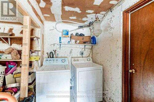 128 Mills Street N, Brampton, ON - Indoor Photo Showing Laundry Room