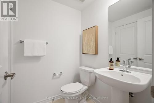 4060 Kadic Terrace, Mississauga, ON - Indoor Photo Showing Bathroom