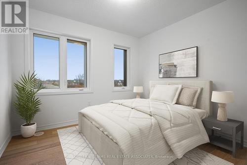 4060 Kadic Terrace, Mississauga, ON - Indoor Photo Showing Bedroom