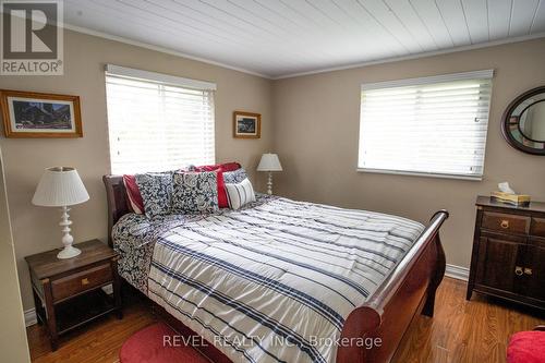 403 Apache Street, Huron-Kinloss, ON - Indoor Photo Showing Bedroom