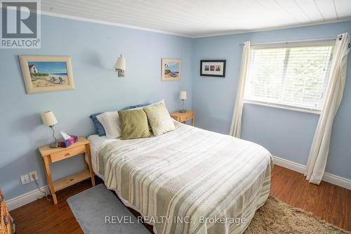 403 Apache Street, Huron-Kinloss, ON - Indoor Photo Showing Bedroom