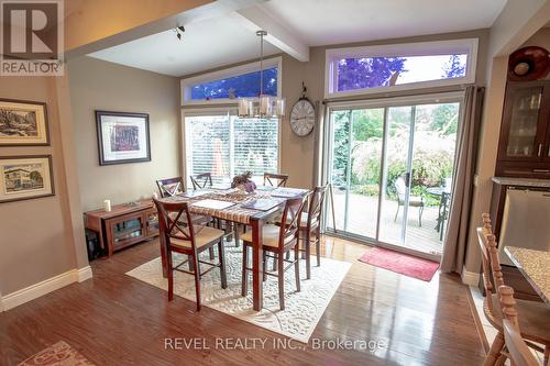 403 Apache Street, Huron-Kinloss, ON - Indoor Photo Showing Dining Room