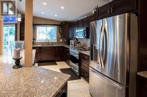 403 Apache Street, Huron-Kinloss, ON - Indoor Photo Showing Kitchen