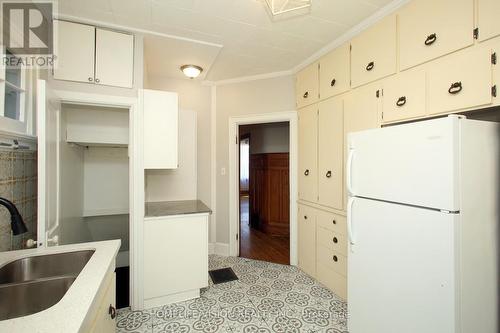 106 Oshawa Boulevard N, Oshawa, ON - Indoor Photo Showing Kitchen With Double Sink