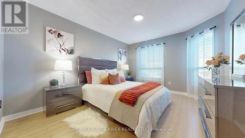 87 St Thomas Street, Whitby, ON - Indoor Photo Showing Bedroom