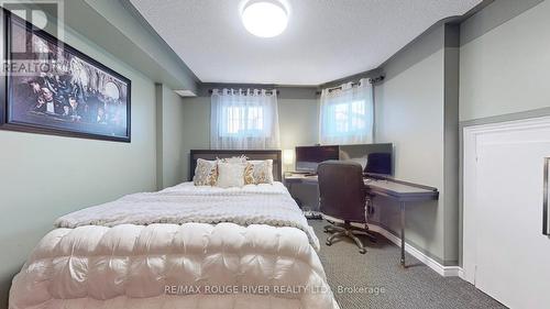 87 St Thomas Street, Whitby, ON - Indoor Photo Showing Bedroom