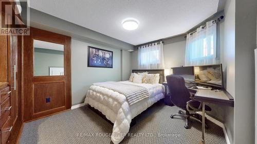 87 St Thomas Street, Whitby, ON - Indoor Photo Showing Bedroom