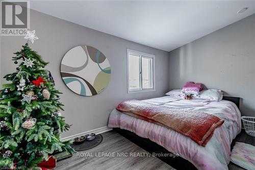 7 Josephine Street, St. Catharines (458 - Western Hill), ON - Indoor Photo Showing Bedroom