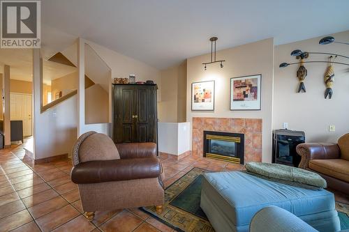 Family Rom - 2365 Abbeyglen Way Unit# 8 Lot# 8, Kamloops, BC - Indoor Photo Showing Living Room With Fireplace