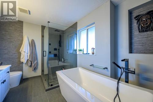 Master Ensuite - 2365 Abbeyglen Way Unit# 8 Lot# 8, Kamloops, BC - Indoor Photo Showing Bathroom