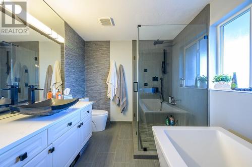 Master Ensuite - 2365 Abbeyglen Way Unit# 8 Lot# 8, Kamloops, BC - Indoor Photo Showing Bathroom