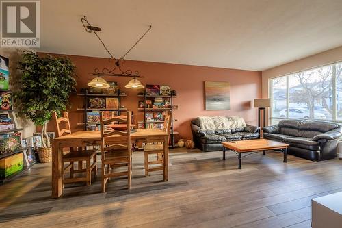 Dining Room/Living Room - 2365 Abbeyglen Way Unit# 8 Lot# 8, Kamloops, BC - Indoor Photo Showing Living Room