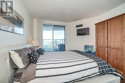 1909 - 77 Harbour Square, Toronto, ON - Indoor Photo Showing Bedroom