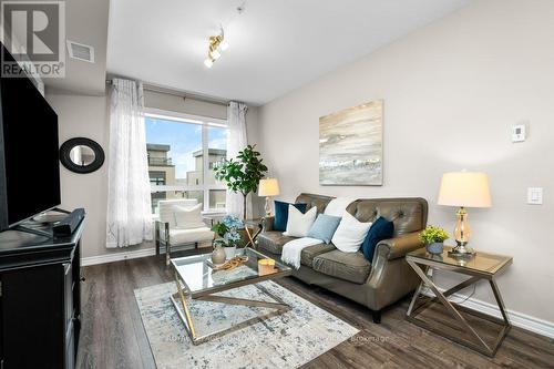 314 - 40 Esplanade Lane, Grimsby, ON - Indoor Photo Showing Living Room