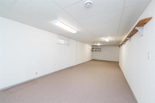 517 Victoria Avenue E, Winnipeg, MB - Indoor Photo Showing Other Room