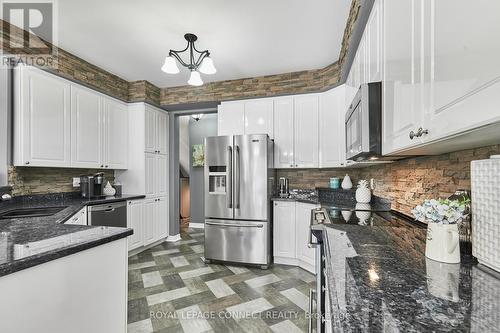 133 Vipond Road, Whitby, ON - Indoor Photo Showing Kitchen