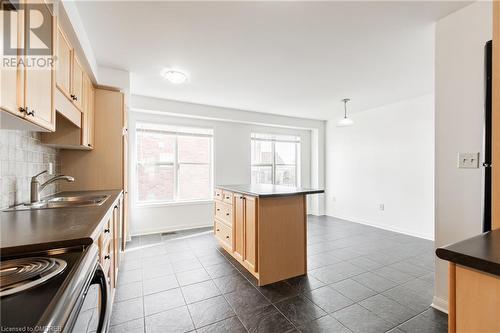 2925 Garnethill Way, Oakville, ON - Indoor Photo Showing Kitchen