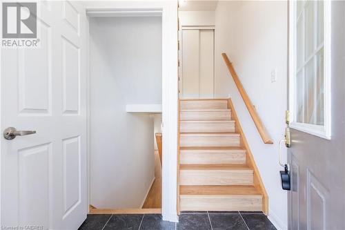 2925 Garnethill Way, Oakville, ON - Indoor Photo Showing Other Room