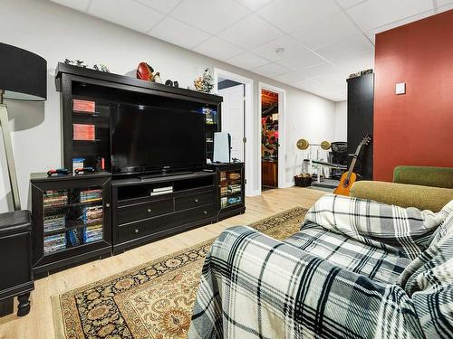 Family room - 42 Av. Carmen, Saint-Sauveur, QC - Indoor