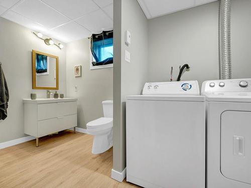 Bathroom - 42 Av. Carmen, Saint-Sauveur, QC - Indoor Photo Showing Laundry Room