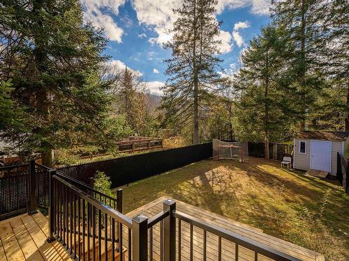 Backyard - 42 Av. Carmen, Saint-Sauveur, QC - Outdoor