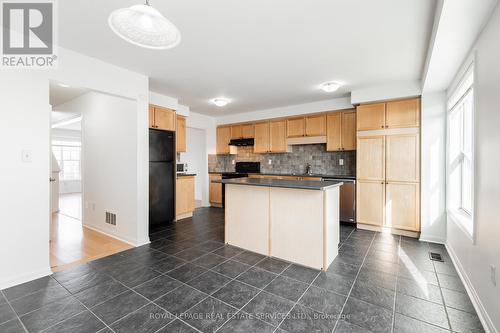 2925 Garnethill Way, Oakville, ON - Indoor Photo Showing Kitchen