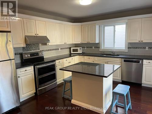 2691 Portage Road, Niagara Falls (205 - Church'S Lane), ON - Indoor Photo Showing Kitchen With Double Sink