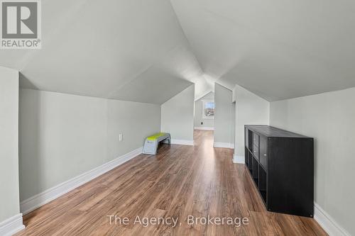 74 Knoll Street, Port Colborne (877 - Main Street), ON - Indoor Photo Showing Other Room