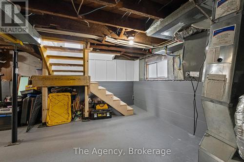 74 Knoll Street, Port Colborne (877 - Main Street), ON - Indoor Photo Showing Basement