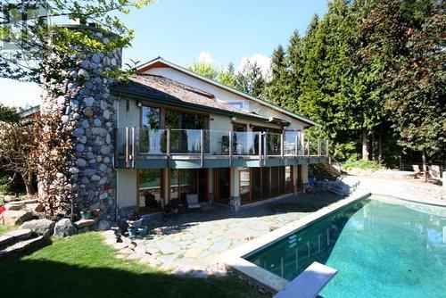 4276 Rockridge Place, West Vancouver, BC - Outdoor With In Ground Pool With Deck Patio Veranda