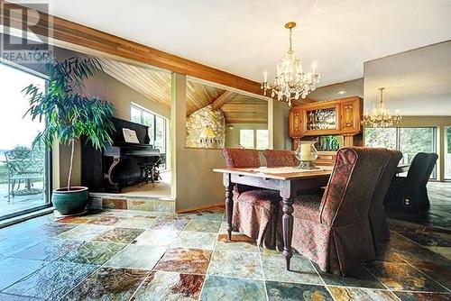 4276 Rockridge Place, West Vancouver, BC - Indoor Photo Showing Dining Room