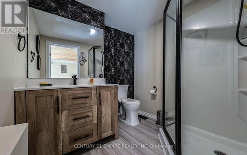 824 Trenton Frankford Road, Quinte West, ON - Indoor Photo Showing Bathroom