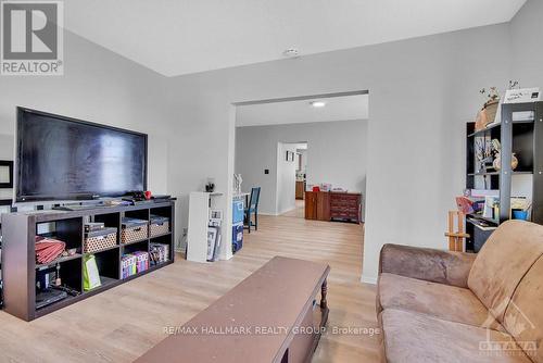 83 Elgin Street, Lanark, ON - Indoor Photo Showing Living Room