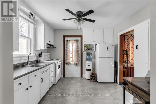 26 Timothy Avenue, Cornwall, ON - Indoor Photo Showing Kitchen