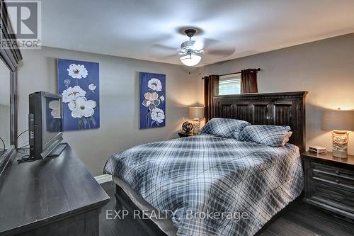 1341 Byron Baseline Road, London, ON - Indoor Photo Showing Bedroom