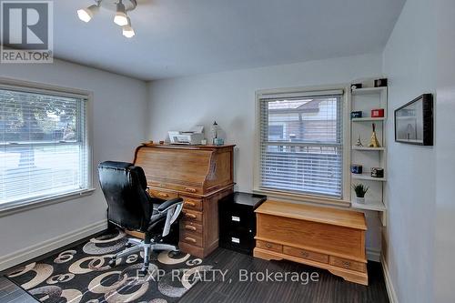 1341 Byron Baseline Road, London, ON - Indoor Photo Showing Office