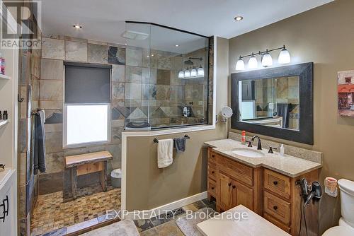 1341 Byron Baseline Road, London, ON - Indoor Photo Showing Bathroom