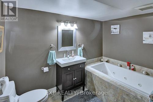 1341 Byron Baseline Road, London, ON - Indoor Photo Showing Bathroom